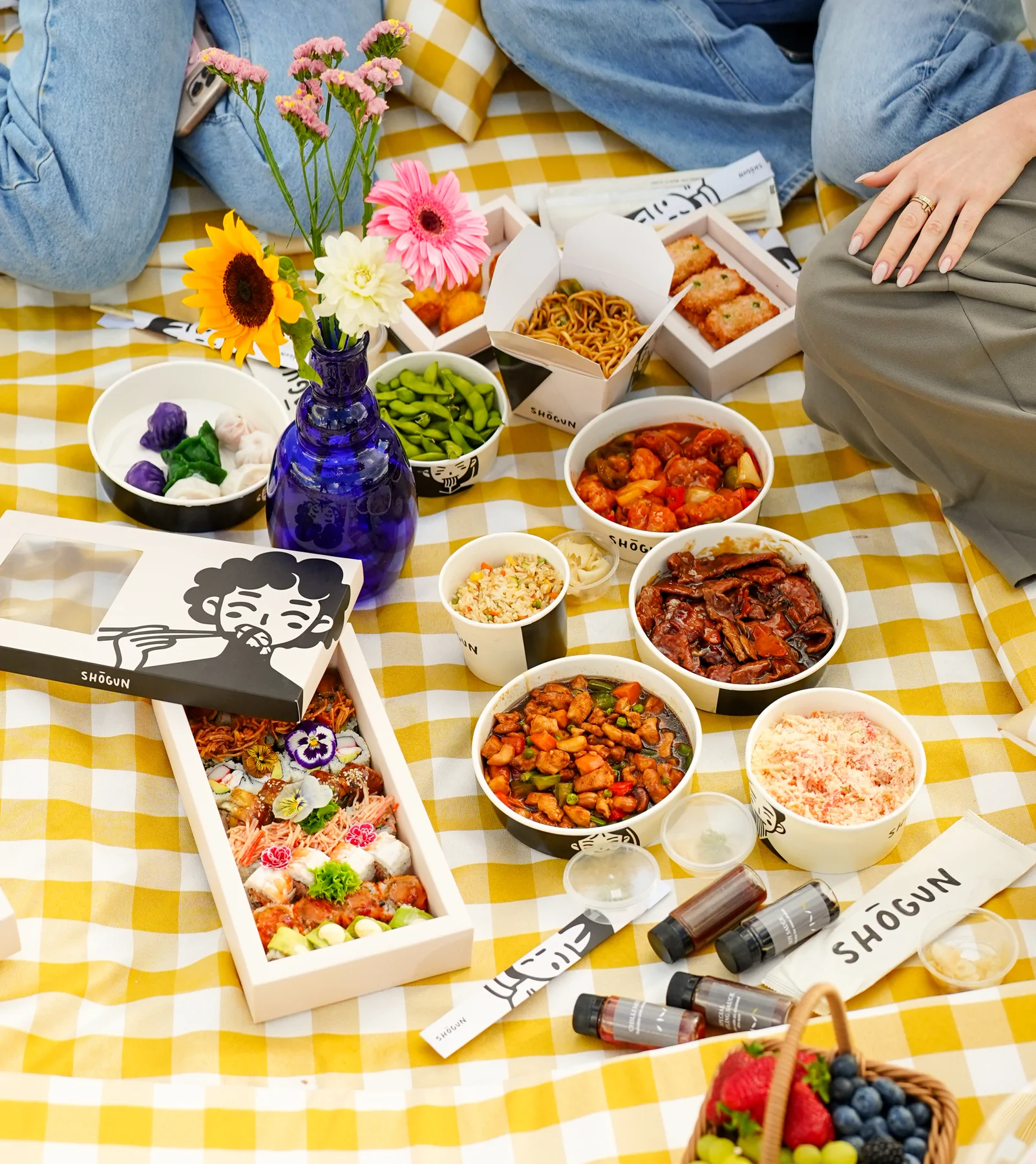 Shōgun food shared outdoors